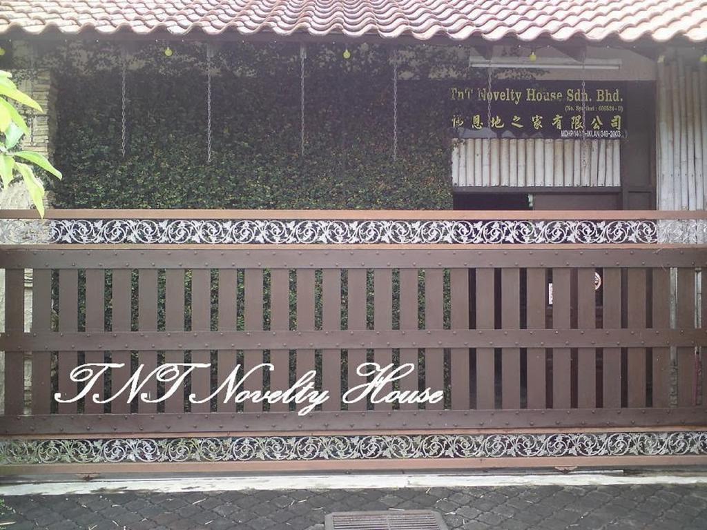 Tnt Novelty House Appartement Teluk Intan Buitenkant foto